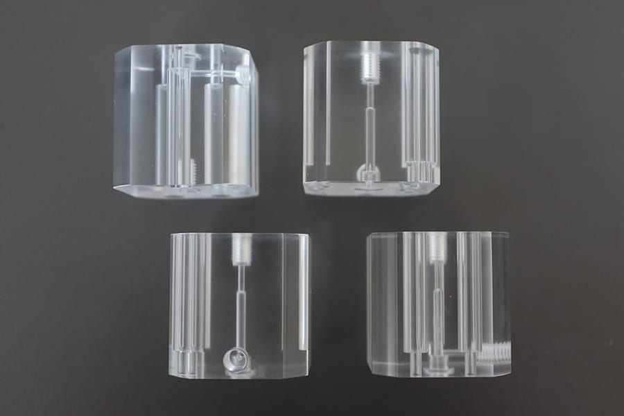 How to Deburr Plastic and Rubber Parts: Mass Finishing, Media, and Process Limits